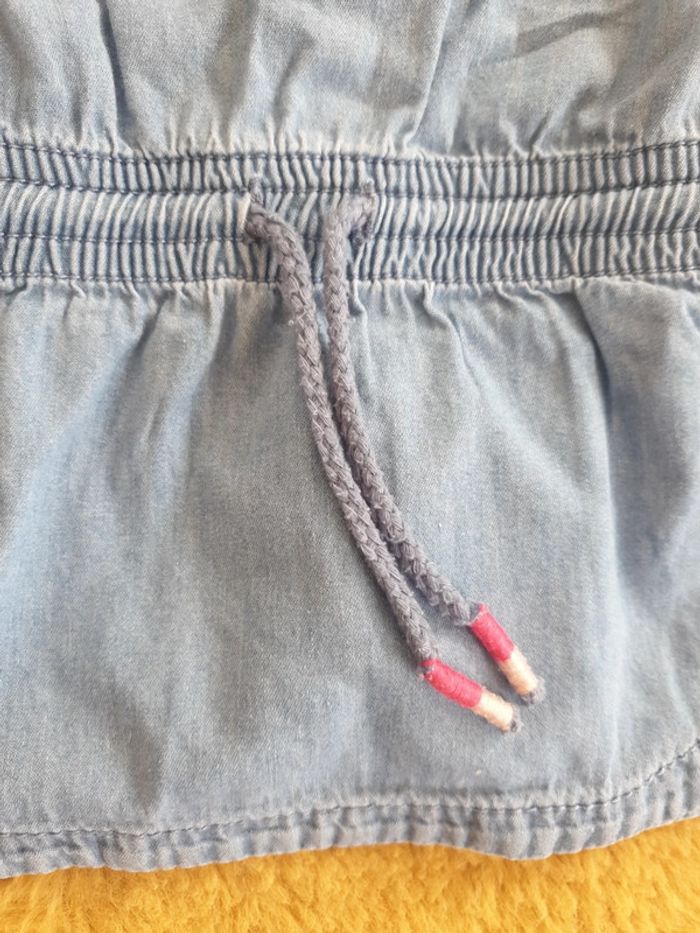 Lot avec une combi short et 2 tuniques 12 mois. - photo numéro 11