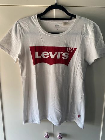 T-shirt levi’s