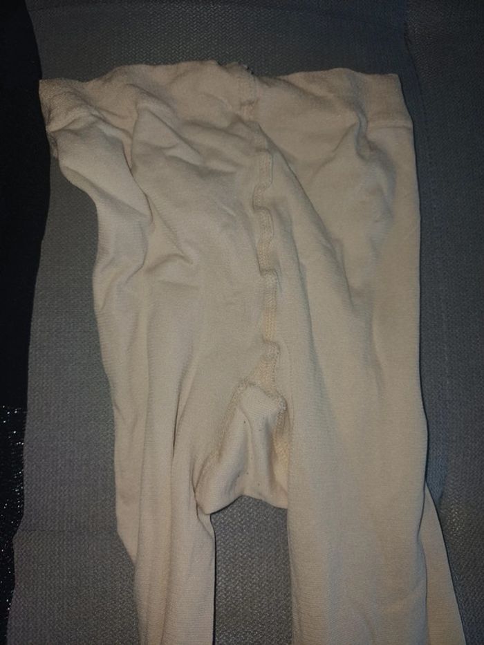 Superbe lot de 2 collants 6 ans - photo numéro 4
