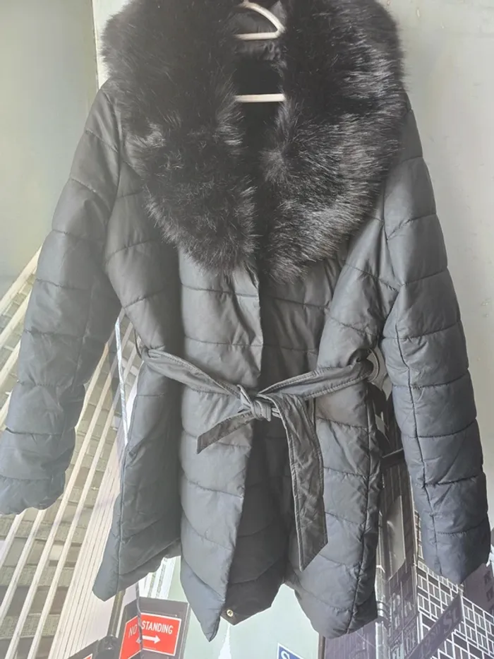 Longue doudoune noire – Taille XXL