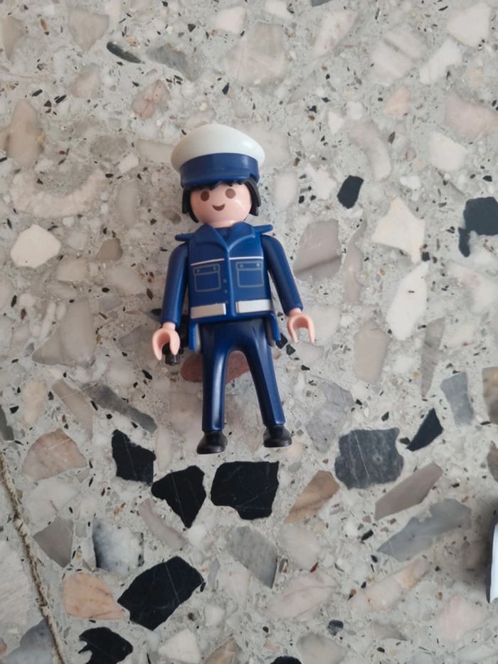 3 playmobils en 1 - photo numéro 5