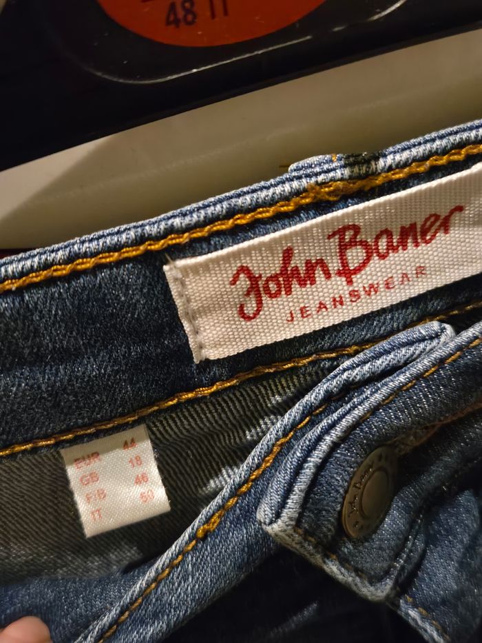 Jean bleu droit T.44/46 John Baner (Bonprix) - photo numéro 2