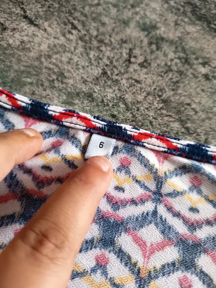 Blouse taille 6 sans marque - photo numéro 2