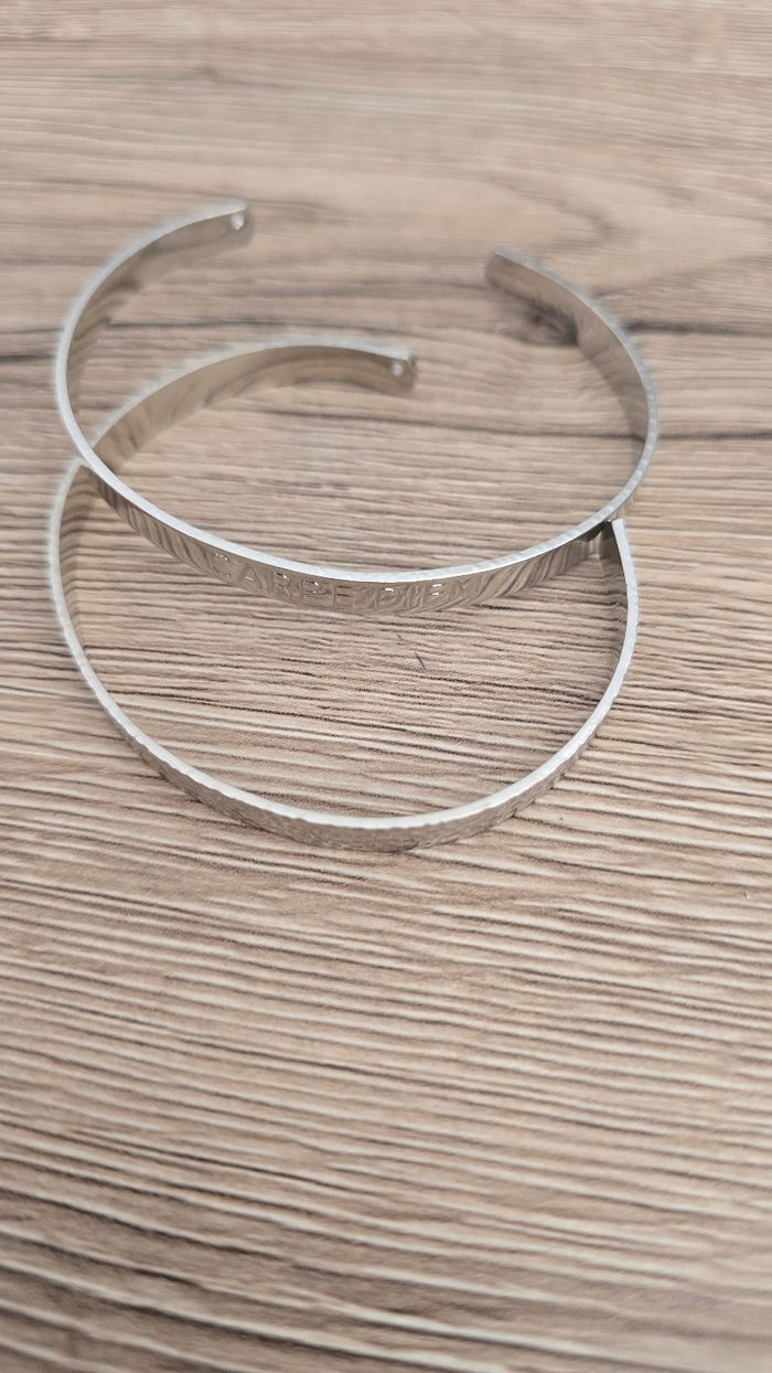 Lot bijoux argentés et bleus avec boîte à bijoux - photo numéro 6
