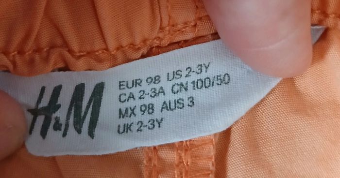 Short orange corail H&M 3ans - photo numéro 5