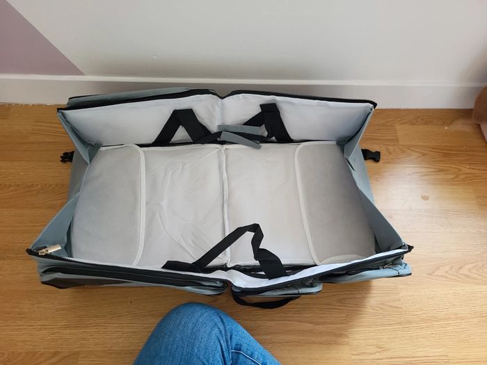 Sac transportable pour changer bebe - photo numéro 3