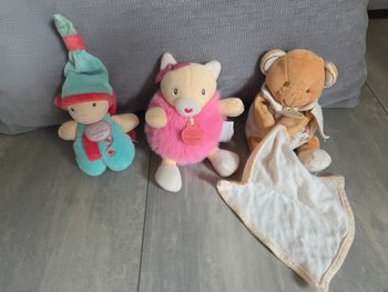 3 peluches Doudou et compagnie 