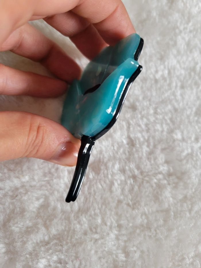 Broche acrylique fleur turquoise - photo numéro 4