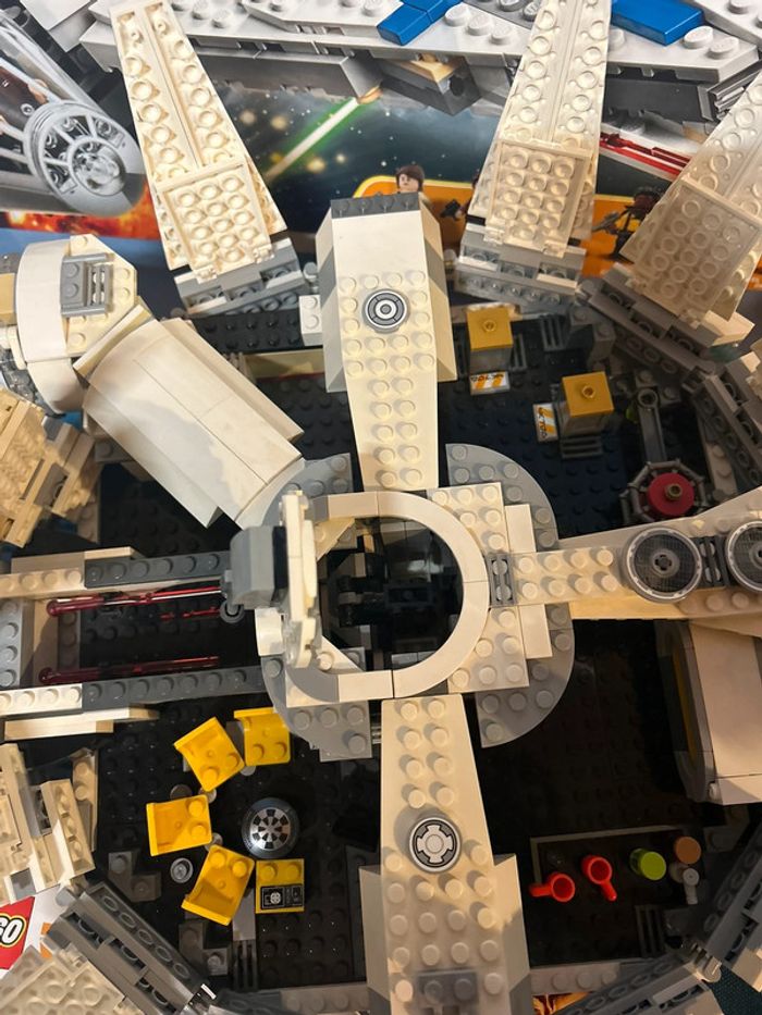 Lego Star Wars Faucon Millenium 75212 Incomplet Sans figurine - photo numéro 9