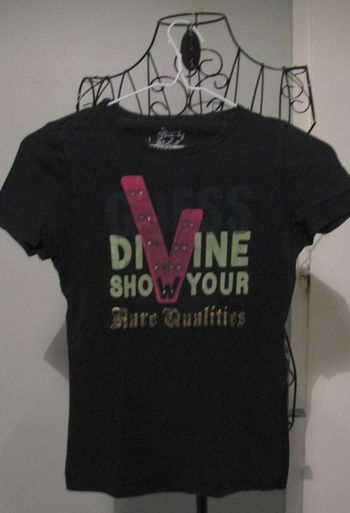 tee shirt guess