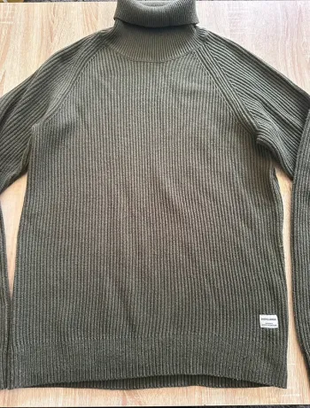 Pull kaki Jack & Jones
