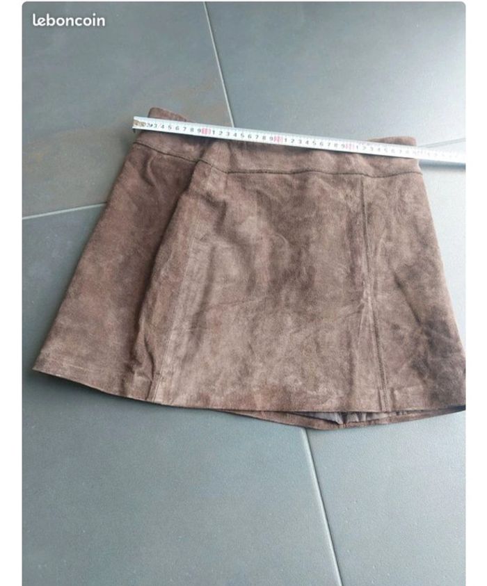 Ensemble jupe/veste cuir marron - photo numéro 10