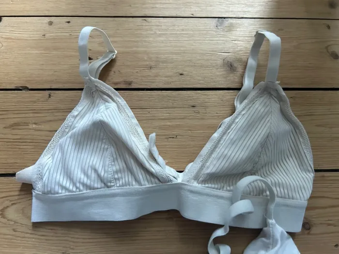 Lot soutien gorge - photo numéro 2