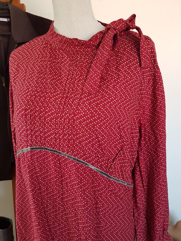 Robe rouge à petits points 100% coton Amarti taille 42/44 58cm aux aisselles, 86cm de haut. - photo numéro 2