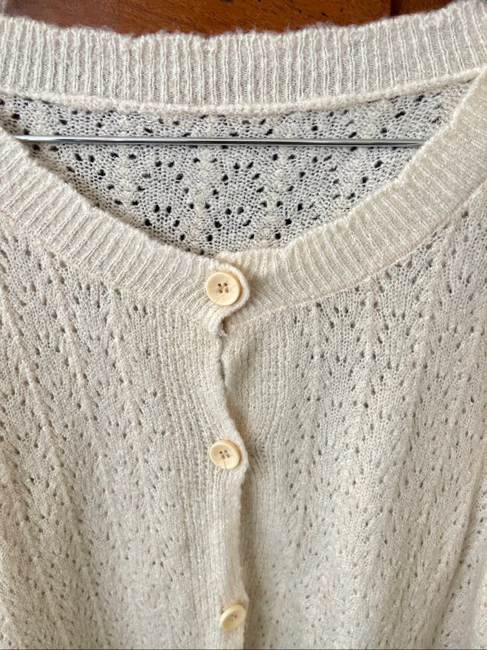 Cardigan tricote , beige , col grande ronde - photo numéro 3