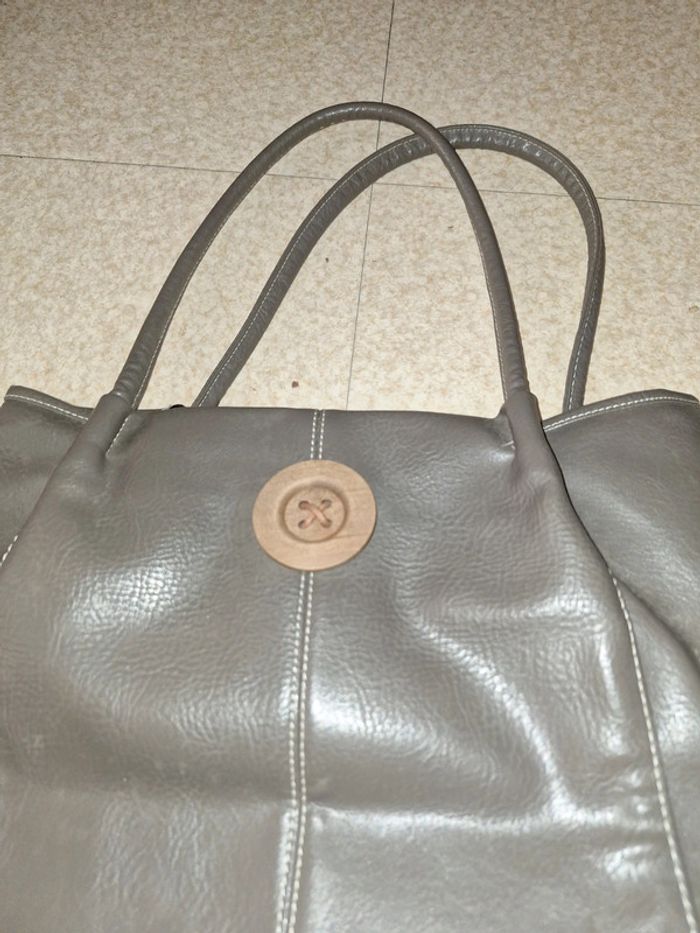 Grand sac 👜 très bon état - photo numéro 2
