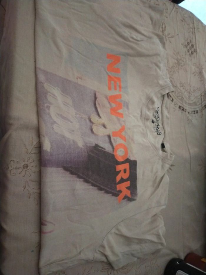 T-shirt by Jack et Jones