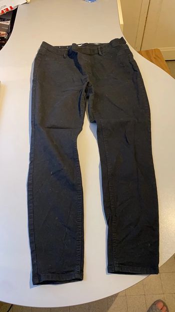 Pantalon taille 44