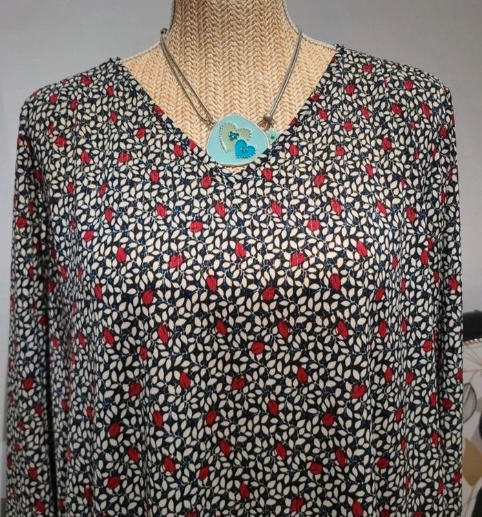 Superbe blouse légère taille4 - photo numéro 2