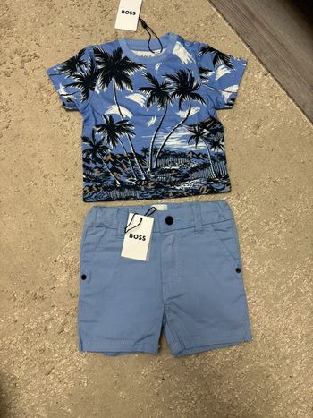 Prix FERME Lot vêtements t-shirt et short pour bébé garçon 6 mois BOSS