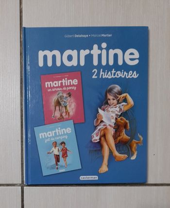 Livre Martine / 2 histoires
Très bon état mis à part un petit accro sur la tranche