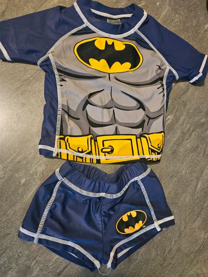 Maillot de bain 2 pièces Batman taille 24mois