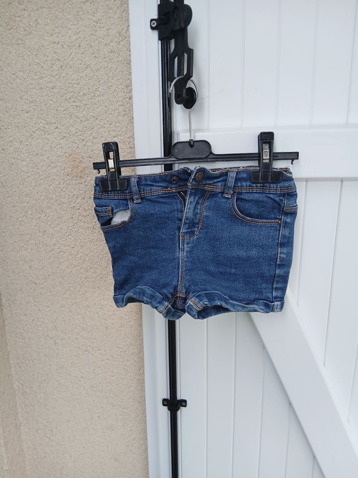 Lot de 2 shorts filles  tailles 7 et 8 ans - photo numéro 5