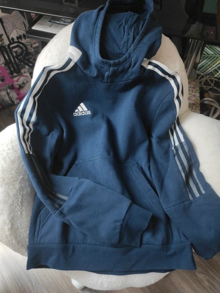 Sweat adidas