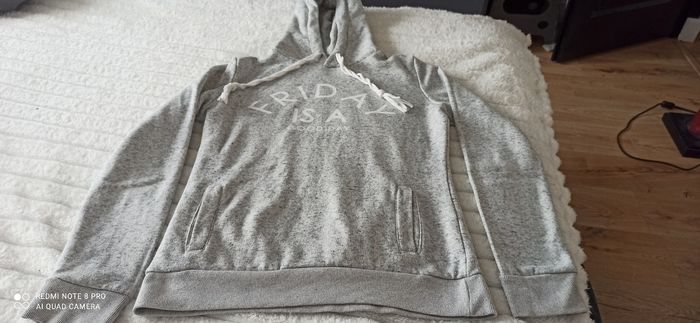 Sweat à capuche t. 36 pimkie