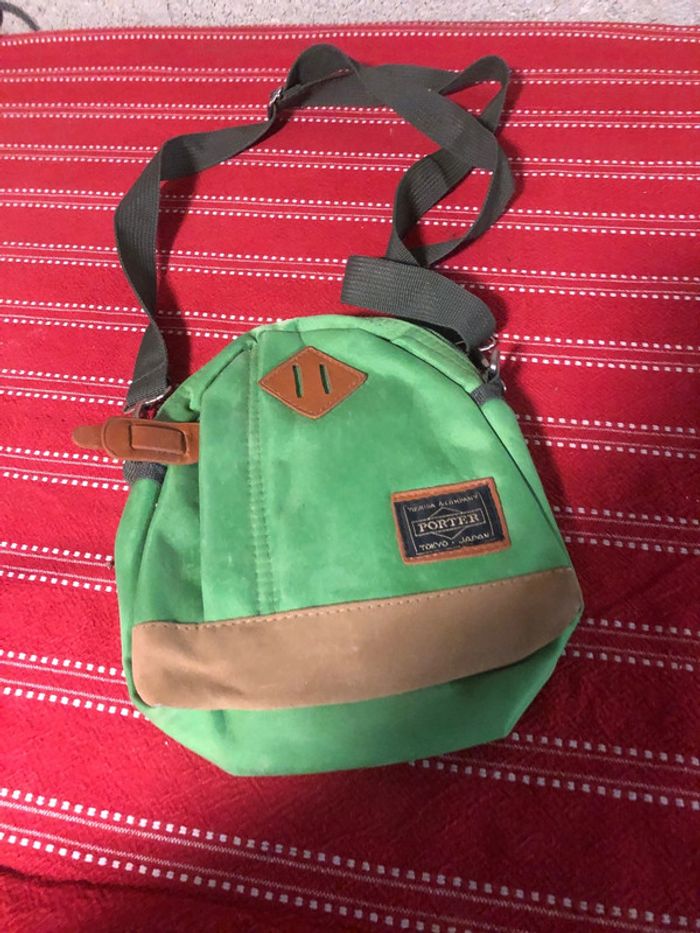 Plusieurs petits sacs bandoulière en bon état - photo numéro 8