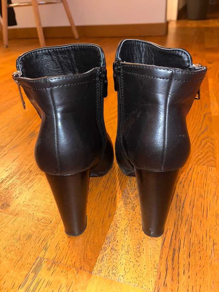 Bottines noires à talon - photo numéro 3