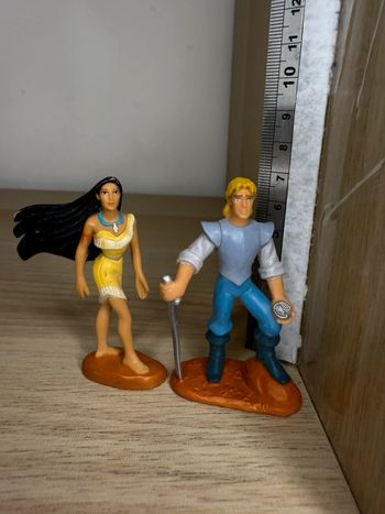 Lot de figurine Pocahontas