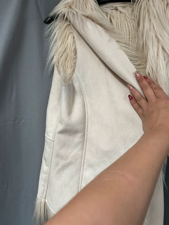 Veste fausse fourrure - photo numéro 2