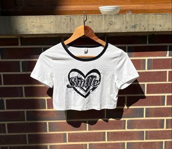 🤍 T-shirt court style crop top Smile – 14 ans