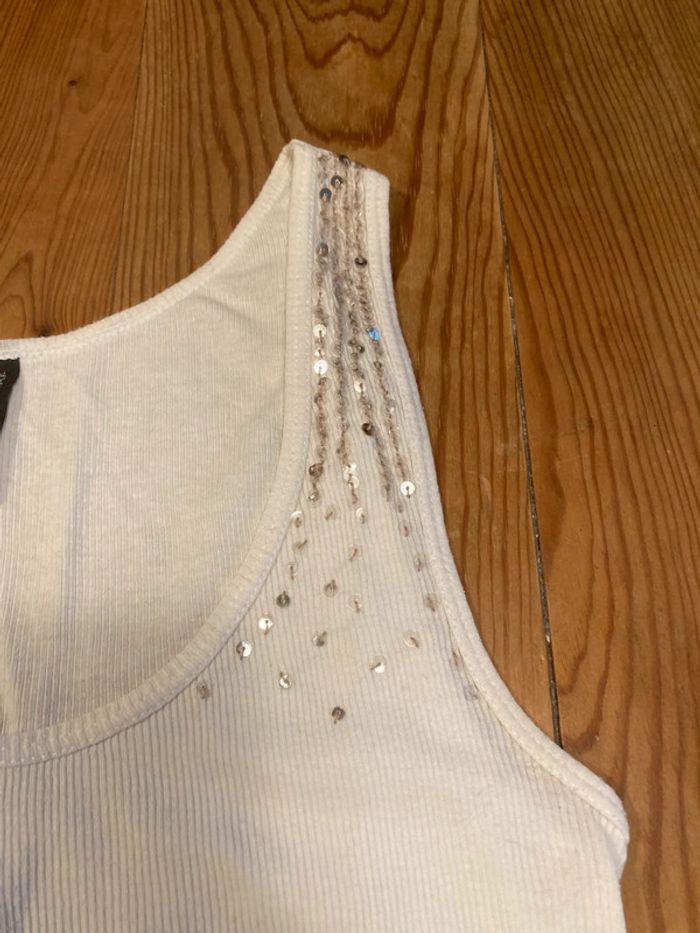Débardeur blanc Naf Naf avec sequins - photo numéro 3