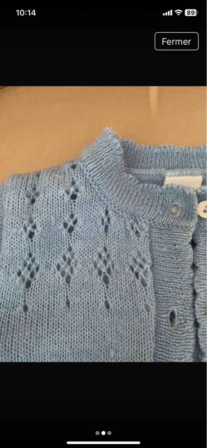 Gilet bleu ciel  en taille 12 /18 mois, de marque Country. - photo numéro 2