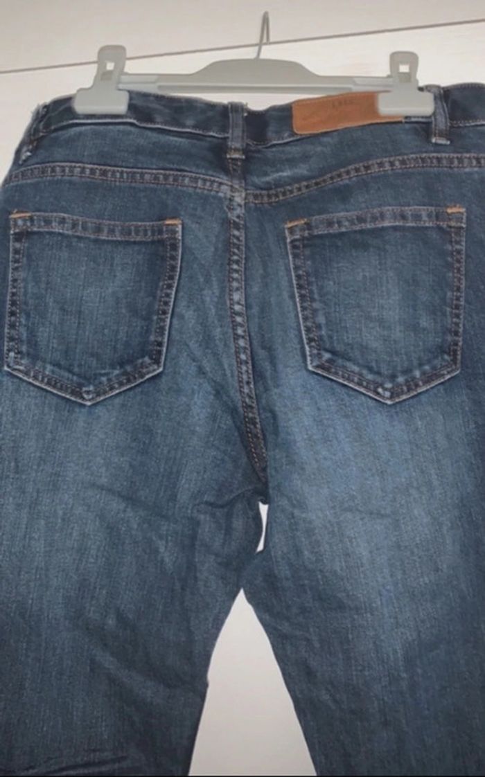 Jean brut H&M Taille 38 coupe droite  Modèle femme - photo numéro 3