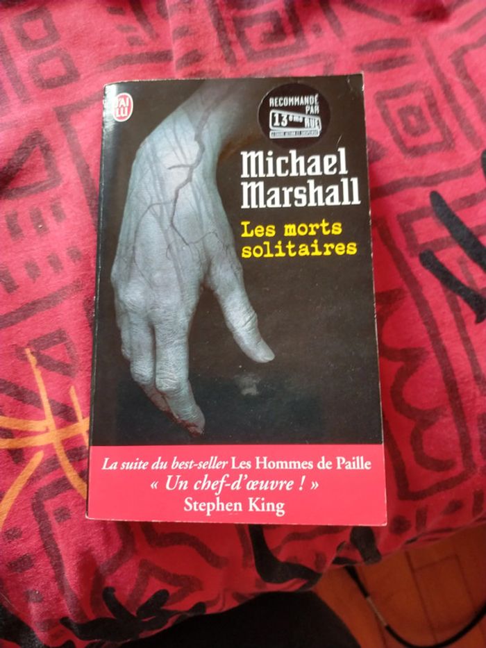 Les morts solitaires