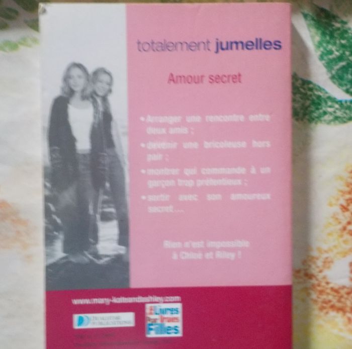TOTALEMENT JUMELLES N° 1 2 3 6 Mary-Kate et Ashley OLSEN Ed. Pocket Jeunesse - photo numéro 5