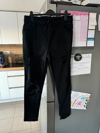 Pantalon noir destroy