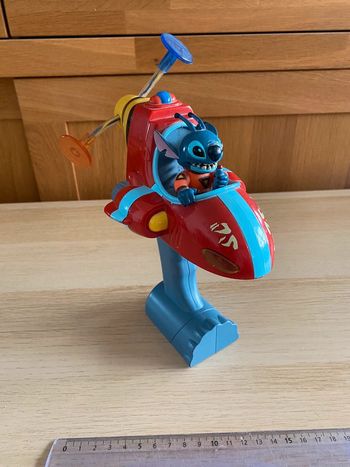 Jouet lumineux tournant Lilo stitch light chaser up spinning disney Disneyland Paris store