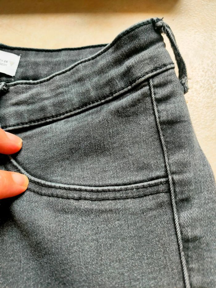 Jean/ jegging coloris noir taille 36/S marque Zara - photo numéro 3