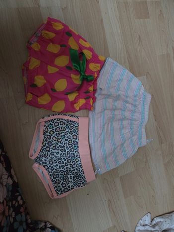 Lot jupes et short 9mois
