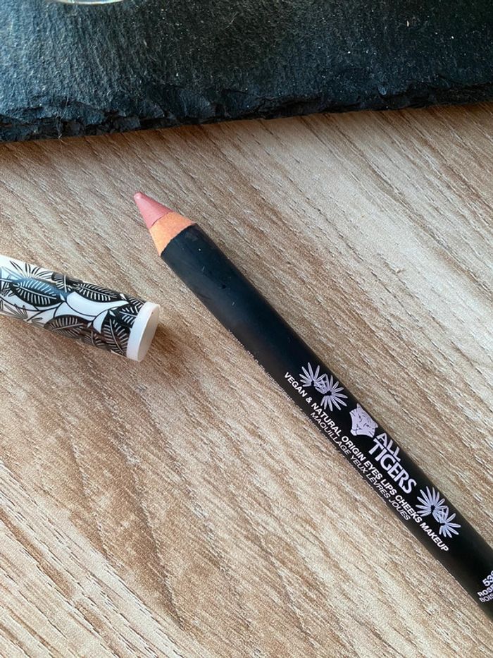 Crayon maquillage - photo numéro 12