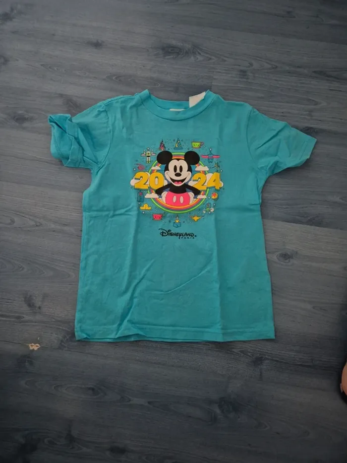 Tee-shirt manches courtes Disneyland 5 ans