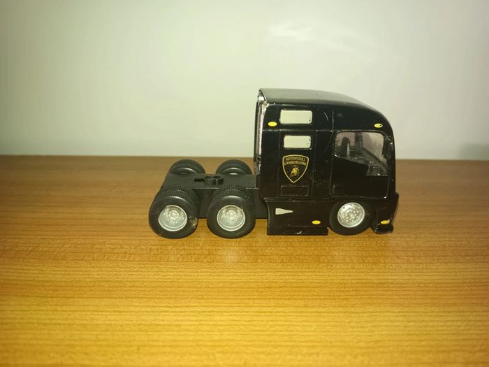 Tracteur camion Lamborghini burago - photo numéro 4
