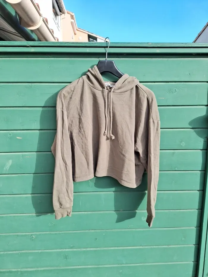Pull à capuche crop top 🔥