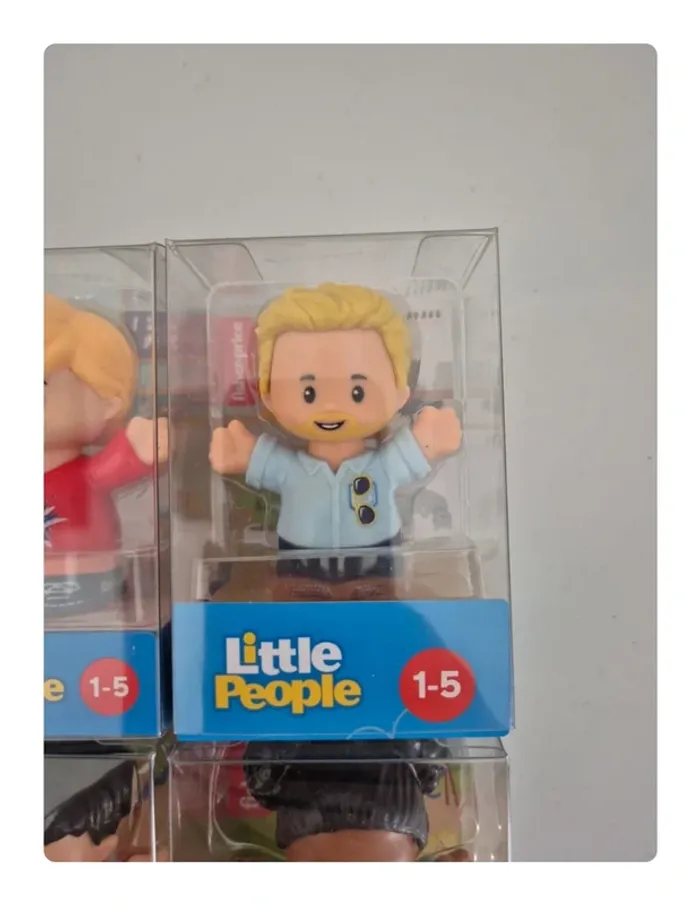 4 Figurines Little People - Fisher-Price - photo numéro 3