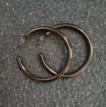 Créoles noires style années 80