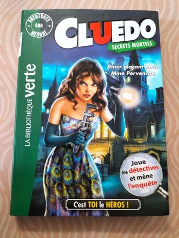 Livre enfant La bibliothèque verte cluedo